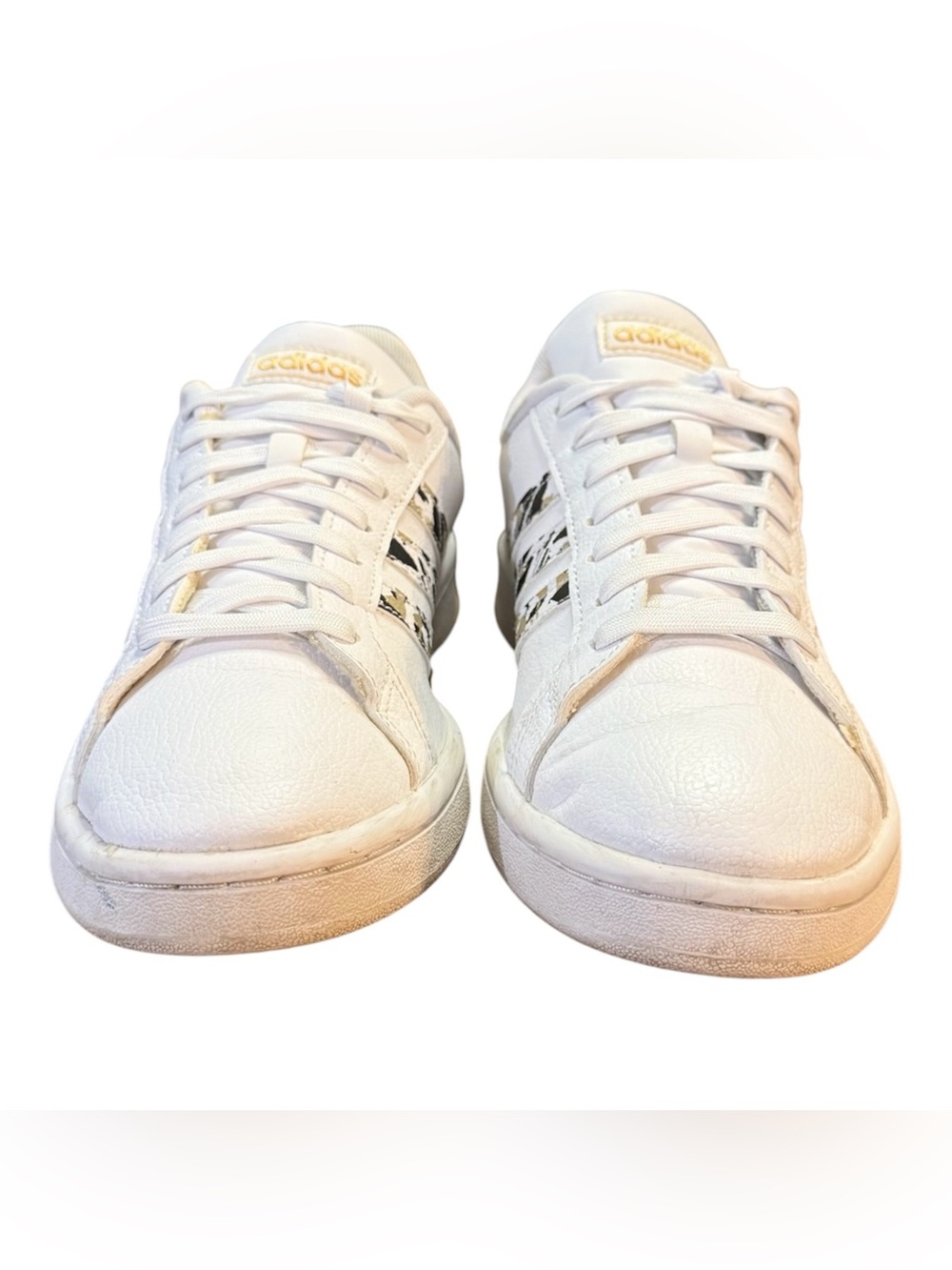 Adidas Grand Court Sneakers with Metallic/Gold-Textured 3-Stripes Women’s 7.5 - Picture 4 of 8